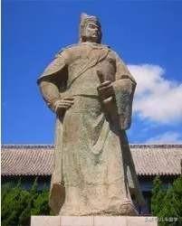 倭寇为何会在明朝中期祸害中国，戚继光等将军是怎样打败他们的？