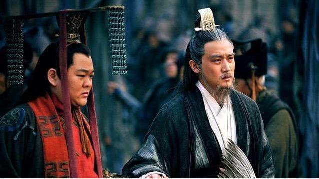 诸葛亮逝世前，刘禅问了他一问题，诸葛亮才发觉原来阿斗并不傻！