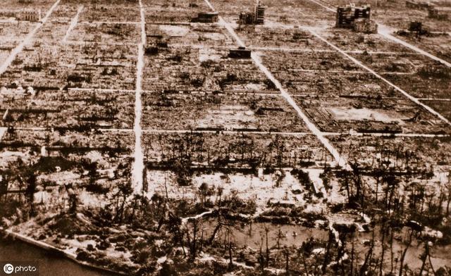 美国投核武器前，抛下6300万张小报要群众离开，日本人却毫无动静